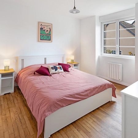 Loft British Au Pied Du Mont ! Lägenhet Pontorson Exteriör bild