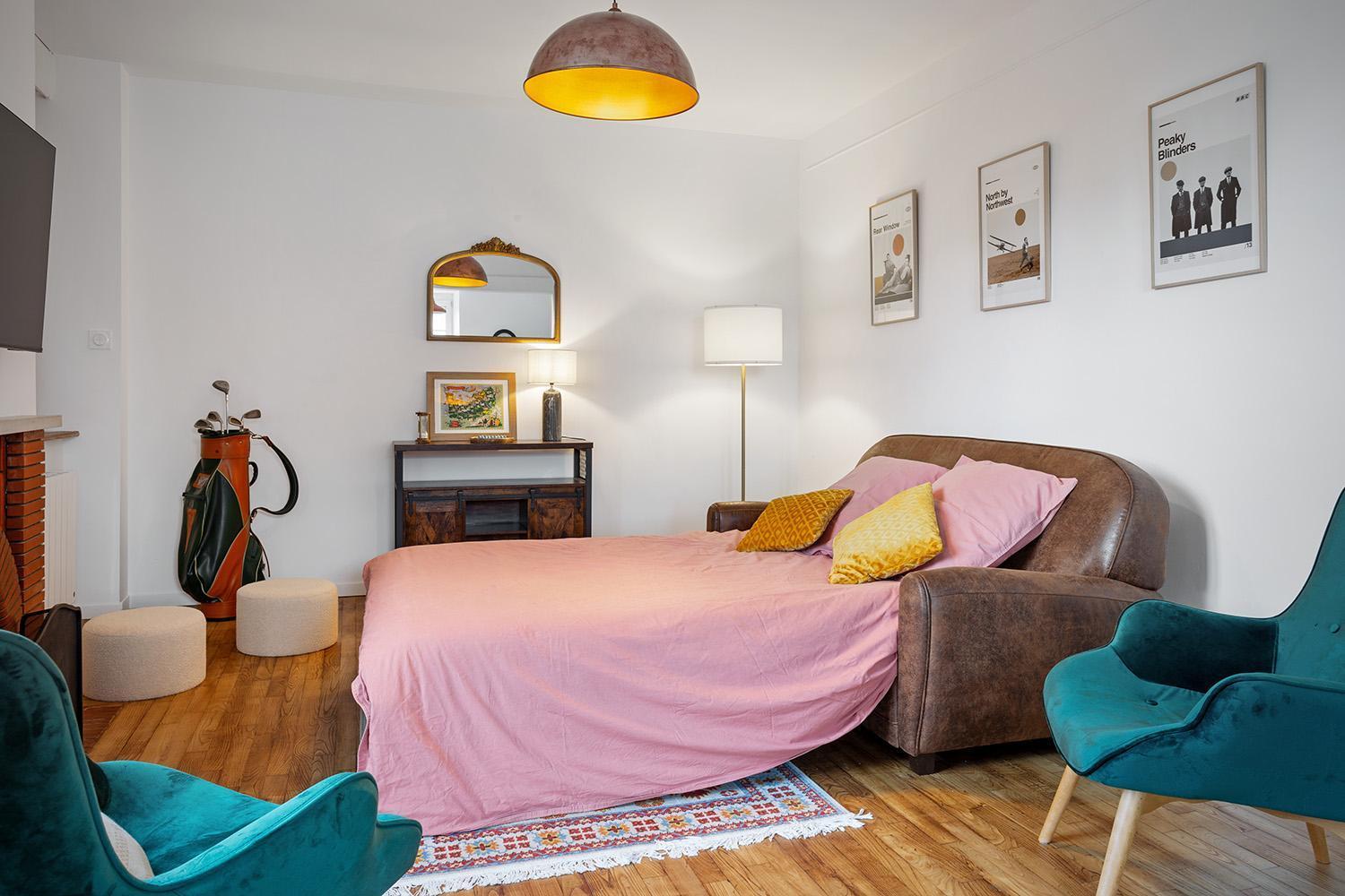 Loft British Au Pied Du Mont ! Lägenhet Pontorson Exteriör bild